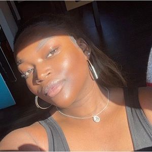 Meet your Posher, Janee